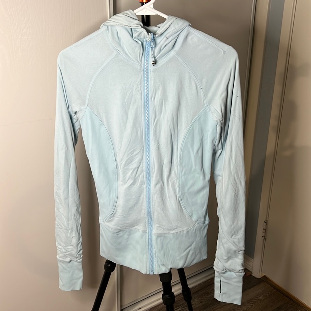 Lululemon reversible baby blue jacket 6